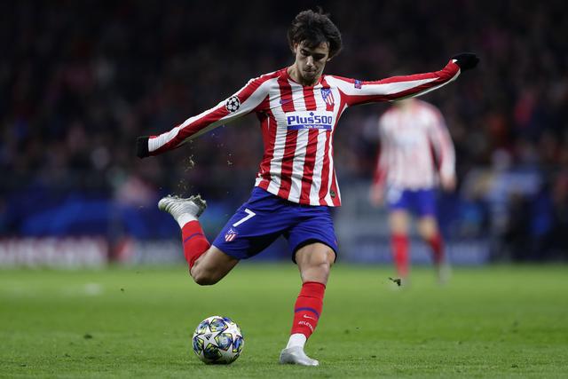 攻击球员的 攻击球员的